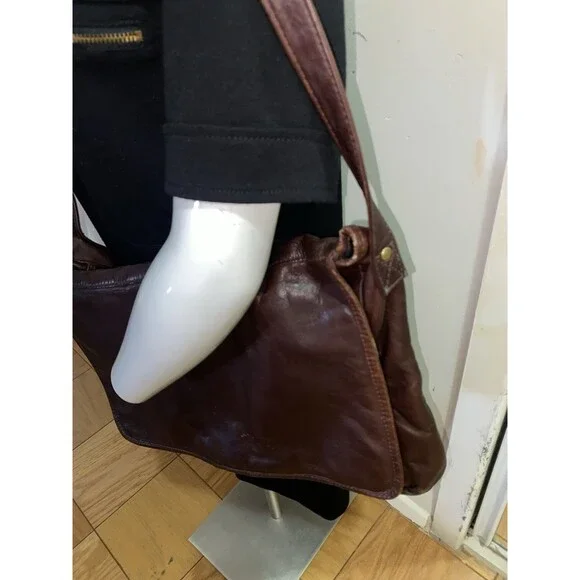 FRYE 100% Genuine Leather Messenger Bag, Dark Brown  (Unisex)  Butter Soft Strap - Picture 15 of 15